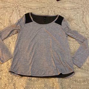 Live Love Dream size Large grey long sleeve
